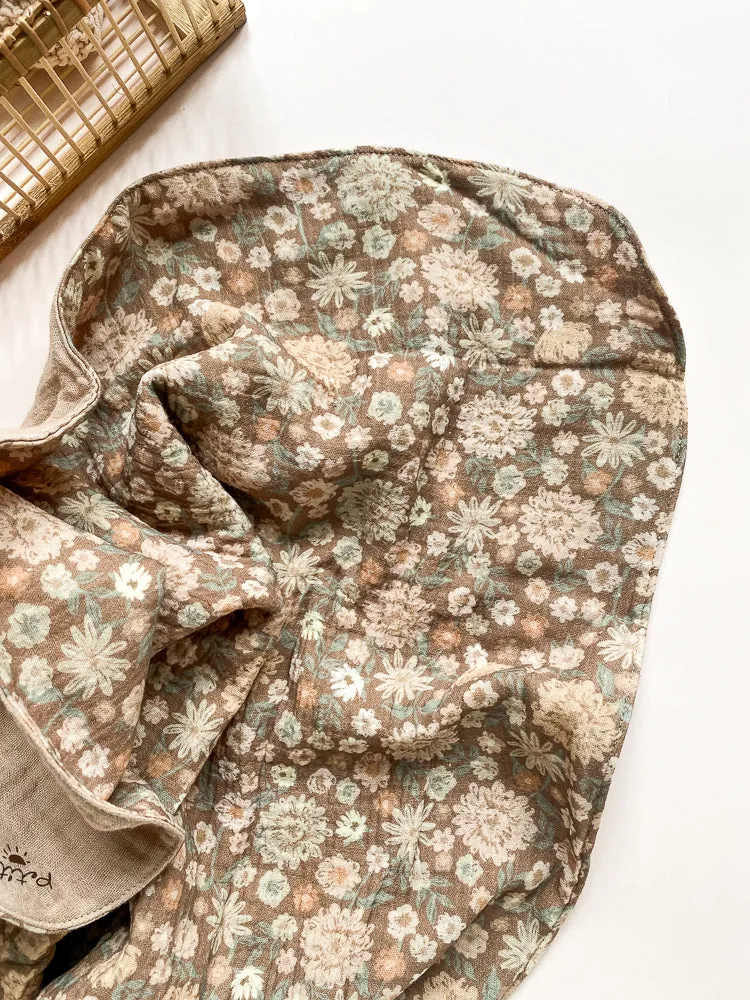 Baby blanket / vintage floral