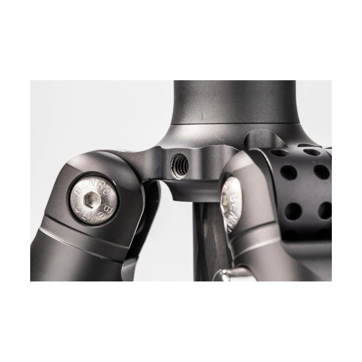 Benro BAT Carbon Fiber One Series Travel Tripod/Monopod With VX20 Ballhead, 5-Leg Sections