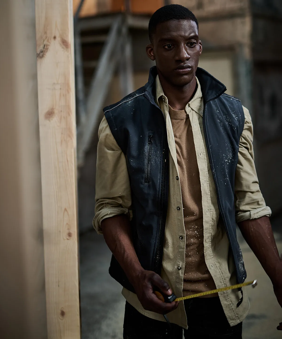 Black - Sandstorm workwear softshell bodywarmer