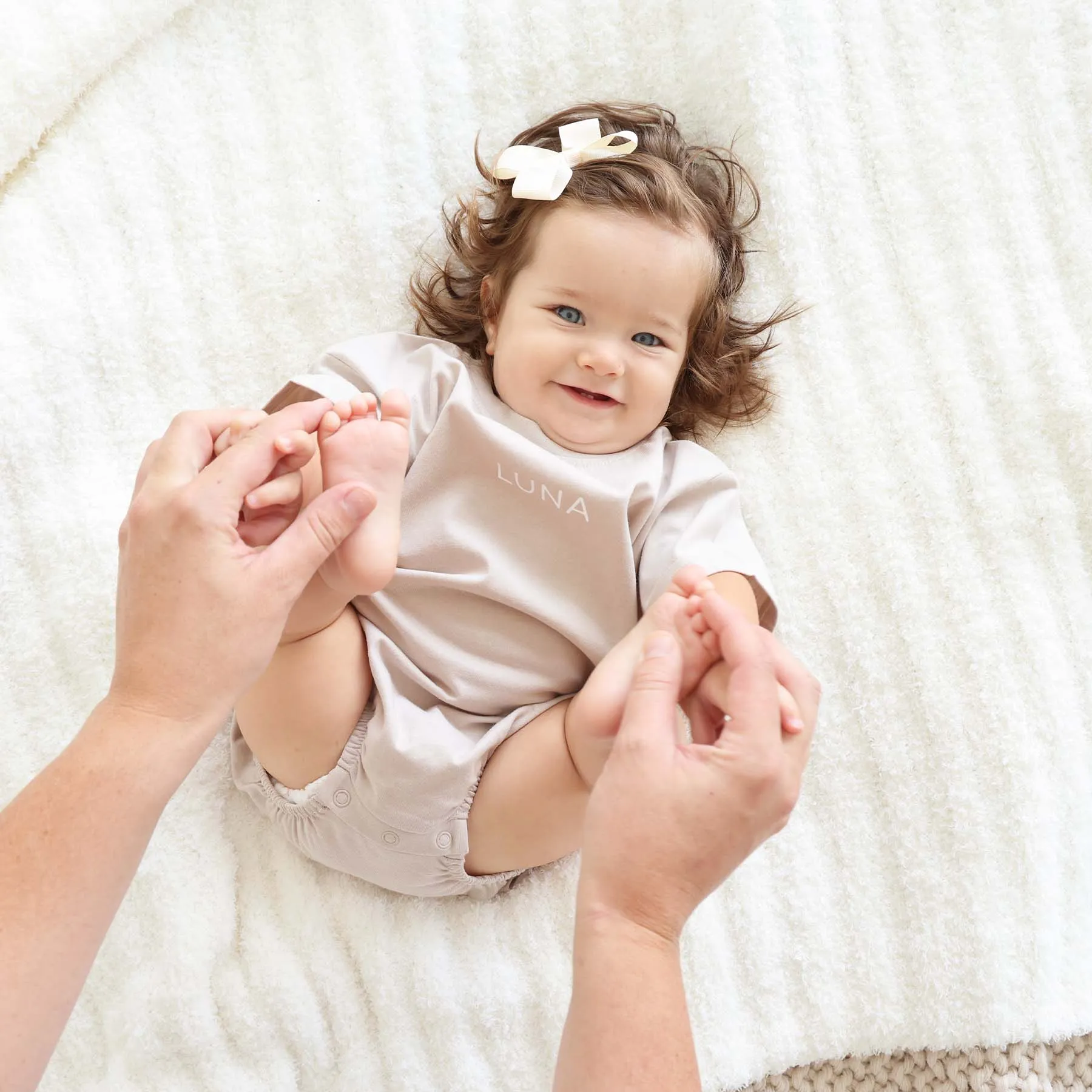 CuddleLane™ Luxe Blankets | Ivory