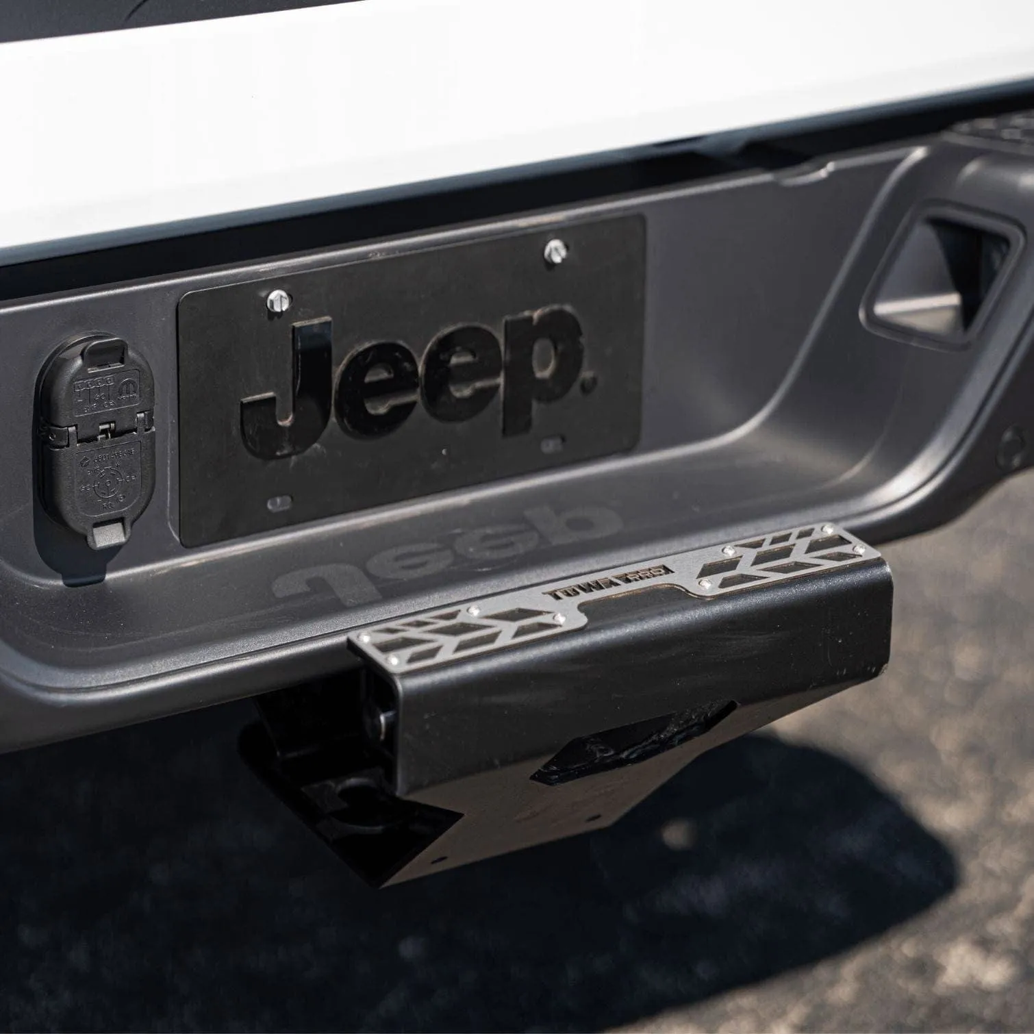 TUWA PRO | 4CX Boar Hitch Step
